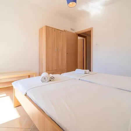 Veta - Beachside Apartament