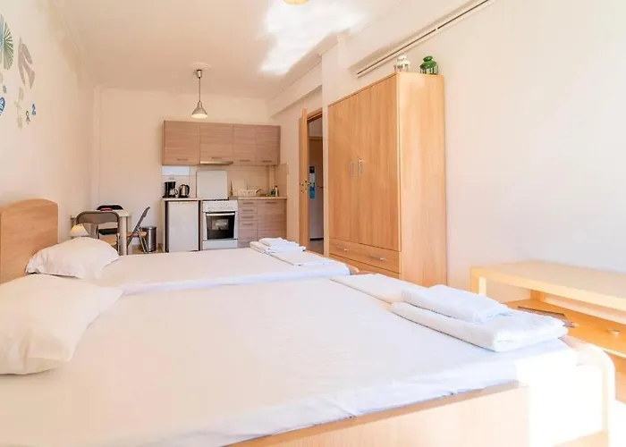 Veta - Beachside * PalaiónTsiflíkion